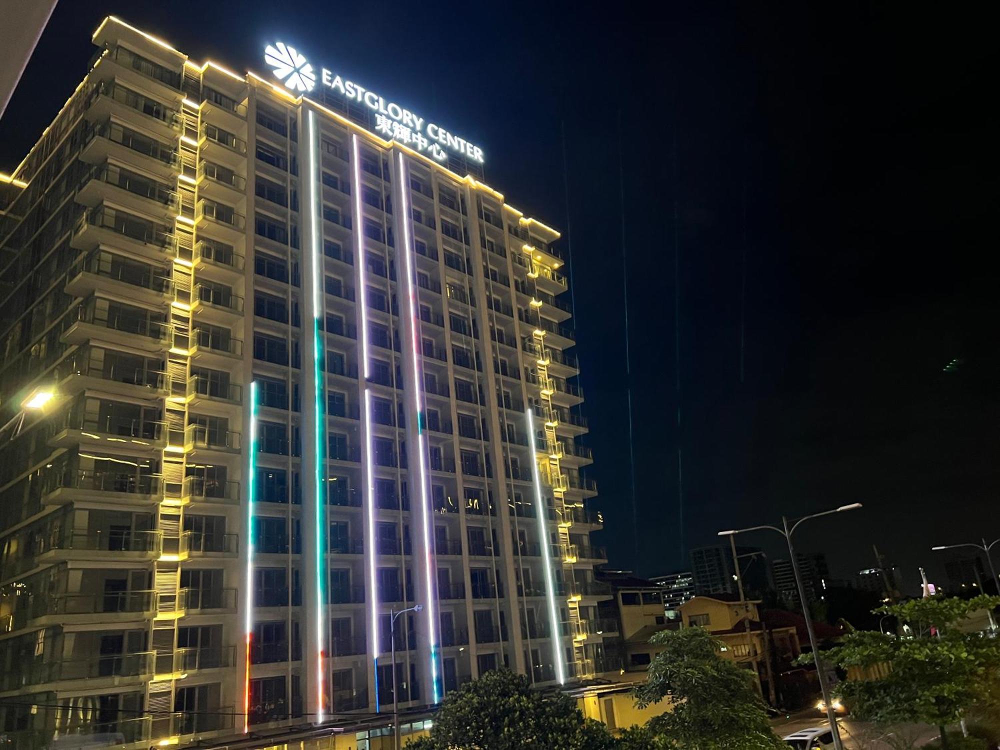 Luxurious European Style Penthouse Modern Apart Ment Cross City Of Dreams Okada Solaire Moa Airport Manila Exterior foto