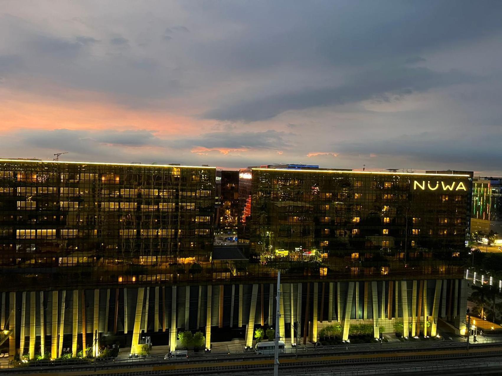 Luxurious European Style Penthouse Modern Apart Ment Cross City Of Dreams Okada Solaire Moa Airport Manila Exterior foto